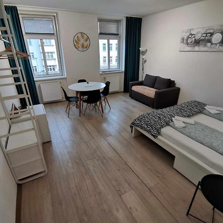 Central Apartment Metro 1 Min. Vienna Exterior photo